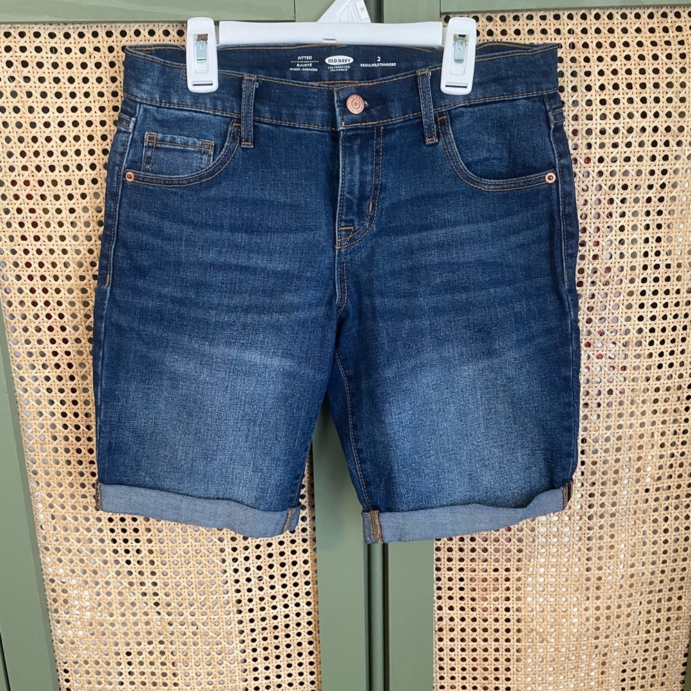 Old Navy Bermuda shorts